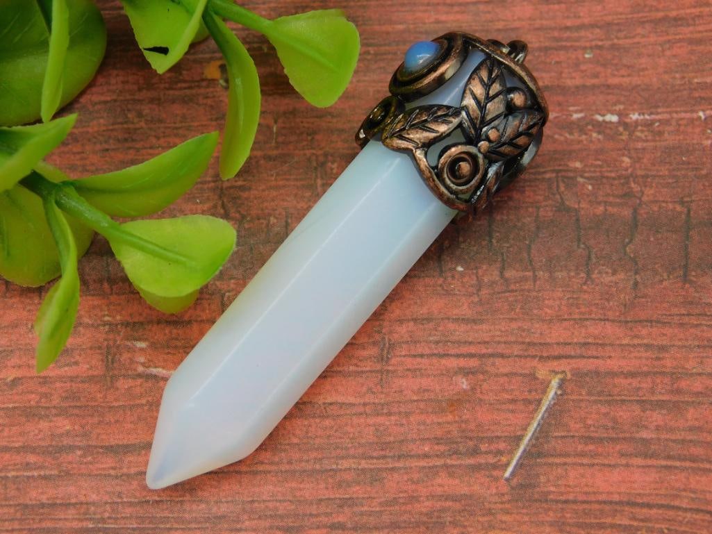 OPALITE PENDANT ROCK STONE LAPIDARY SPECIMEN: OPALITE PENDANT ROCK STONE LAPIDARY SPECIMEN