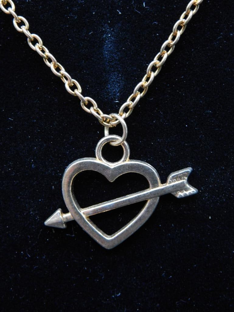 HEART AND ARROW NECKLACE: HEART AND ARROW NECKLACE