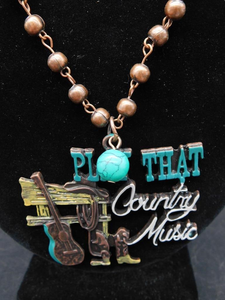 PLAY THAT COUNTRY MUSIC NECKLACE: PLAY THAT COUNTRY MUSIC NECKLACE