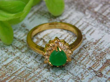 STONE RING ROCK STONE LAPIDARY SPECIMEN