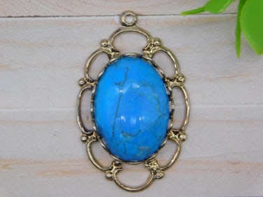 TURQUOISE PENDANT ROCK STONE LAPIDARY SPECIMEN