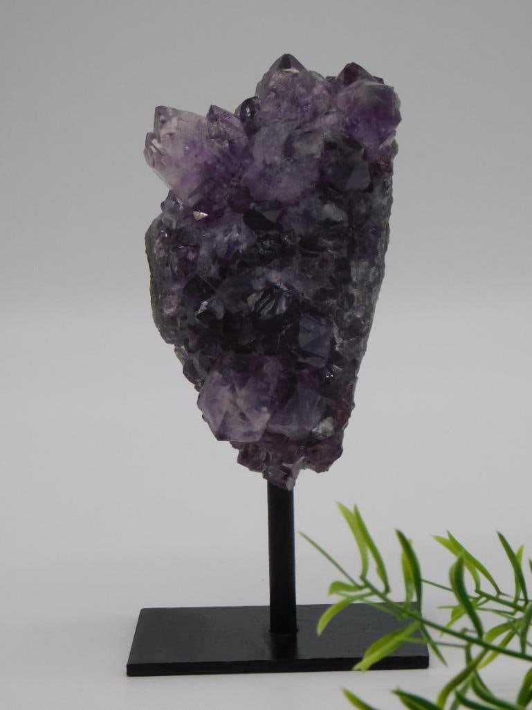 AMETHYST DISPLAY ROCK STONE LAPIDARY SPECIMEN: AMETHYST DISPLAY ROCK STONE LAPIDARY SPECIMEN