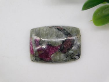 EUDIALYTE CABOCHON ROCK STONE LAPIDARY SPECIMEN