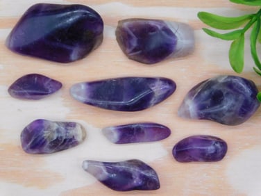 AMETHYST ROCK STONE LAPIDARY SPECIMEN