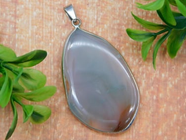 STONE PENDANT ROCK STONE LAPIDARY SPECIMEN