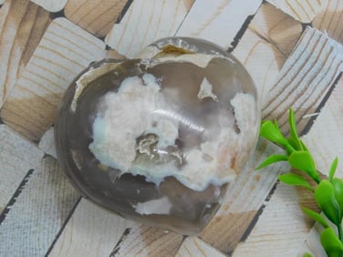 HATMANS FLOWER PETAL AGATE ROCK STONE LAPIDARY SPECIMEN