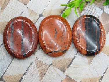 BRECCIATED JASPER WORRY STONES ROCK STONE LAPIDARY SPECIMEN