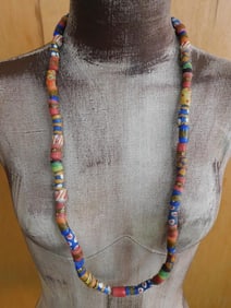 AFRICAN TRADE BEADS ROCK STONE LAPIDARY SPECIMEN