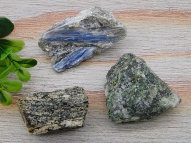 MIXED LOT ROCK STONE LAPIDARY SPECIMEN