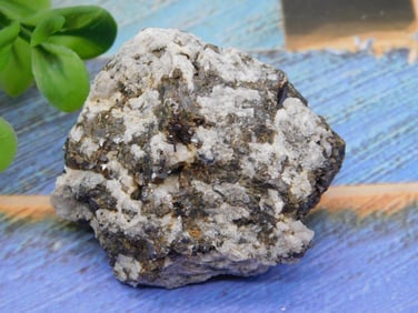 ROCK STONE LAPIDARY SPECIMEN