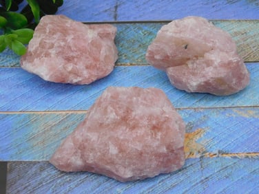 ROSE QUARTZ ROCK STONE LAPIDARY SPECIMEN