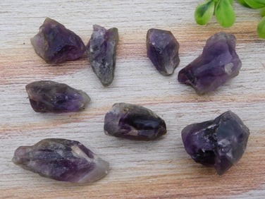 AMETHYST ROCK STONE LAPIDARY SPECIMEN