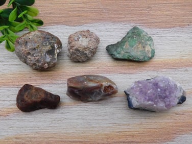 MIXED LOT ROCK STONE LAPIDARY SPECIMEN