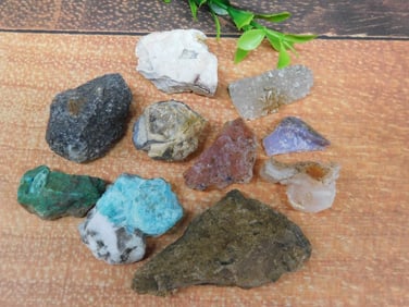 MIXED LOT ROCK STONE LAPIDARY SPECIMEN