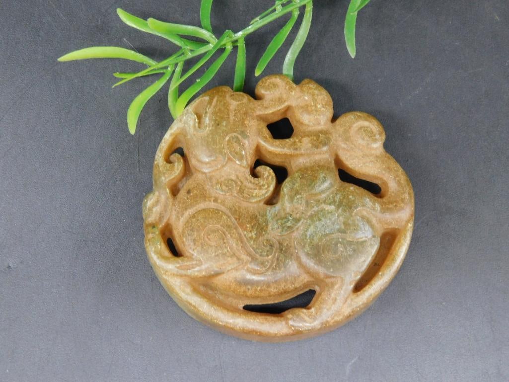 CARVED JADE ROCK STONE LAPIDARY SPECIMEN (1 of 2)