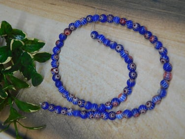 AFRICAN TRADE BEADS ROCK STONE LAPIDARY SPECIMEN