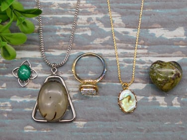 MIXED JEWELRY LOT ROCK STONE LAPIDARY SPECIMEN