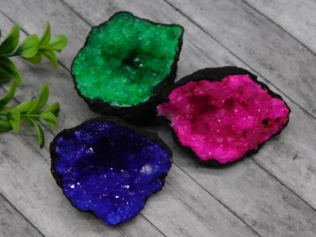 PINK BLUE GREEN GEODES ROCK STONE LAPIDARY SPECIMEN (1 of 3)