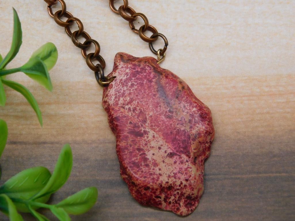 IMPRESSION JASPER PENDANT ON CHAIN NECKLACE ROCK STONE LAPIDARY SPECIMEN: IMPRESSION JASPER PENDANT ON CHAIN NECKLACE ROCK STONE LAPIDARY SPECIMEN
