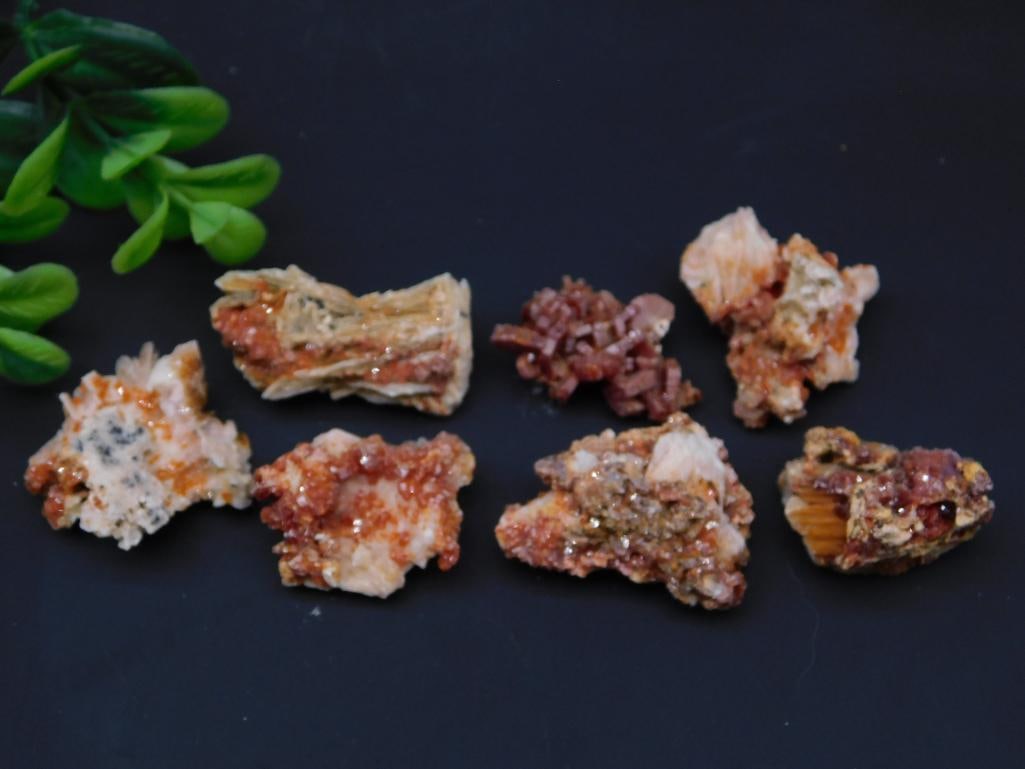 VANADINITE ROCK STONE LAPIDARY SPECIMEN: VANADINITE ROCK STONE LAPIDARY SPECIMEN