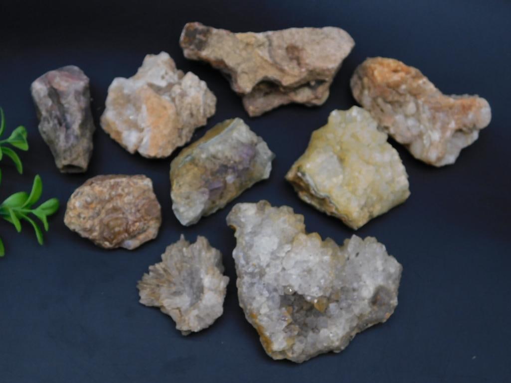 MIXED ROUGH LOT ROCK STONE LAPIDARY SPECIMEN: MIXED ROUGH LOT ROCK STONE LAPIDARY SPECIMEN