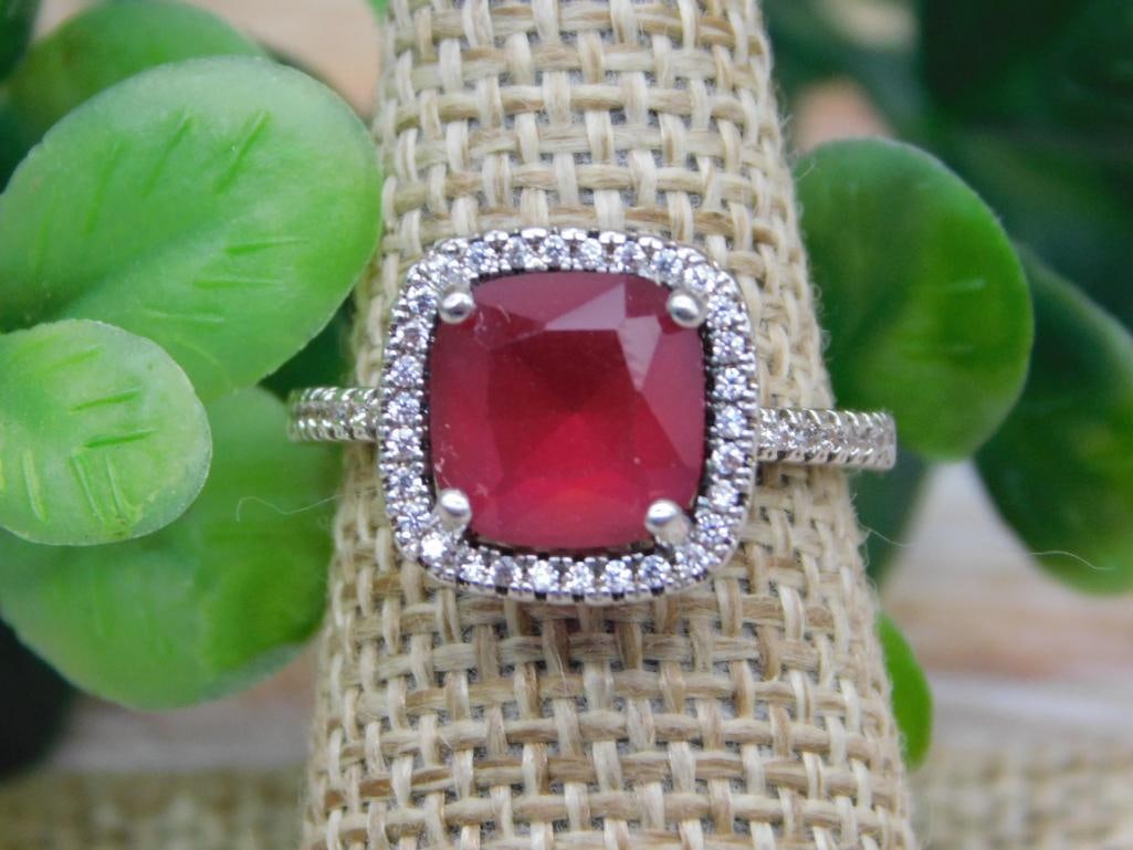 STONE RING ROCK STONE LAPIDARY SPECIMEN: STONE RING ROCK STONE LAPIDARY SPECIMEN