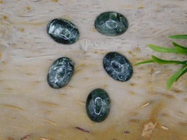 SERAPHINITE CABOCHONS ROCK STONE LAPIDARY SPECIMEN