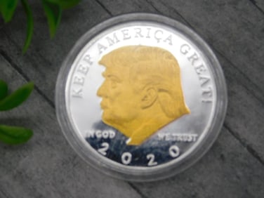2020 DONALD TRUMP COIN