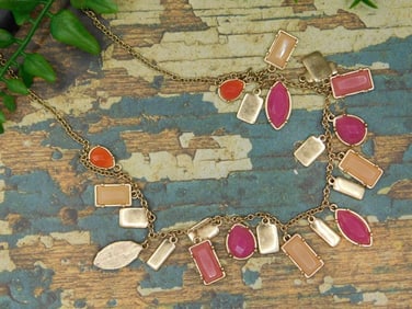 FASHION JEWELRY NECKLACE