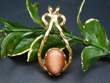 GOLDSTONE PENDANT ROCK STONE LAPIDARY SPECIMEN