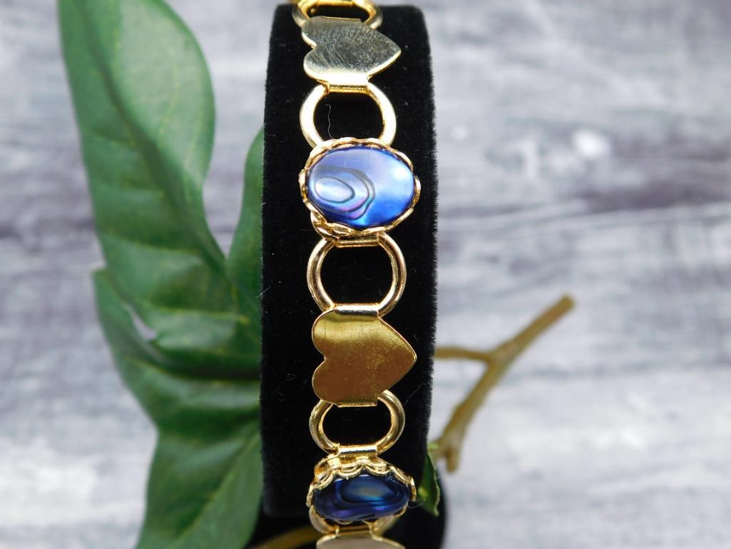 ABALONE STONE HEART PENDANT ROCK STONE LAPIDARY SPECIMEN: ABALONE STONE HEART PENDANT ROCK STONE LAPIDARY SPECIMEN