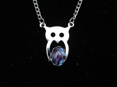 ABALONE STONE OWL PENDANT NECKLACE ROCK STONE LAPIDARY SPECIMEN