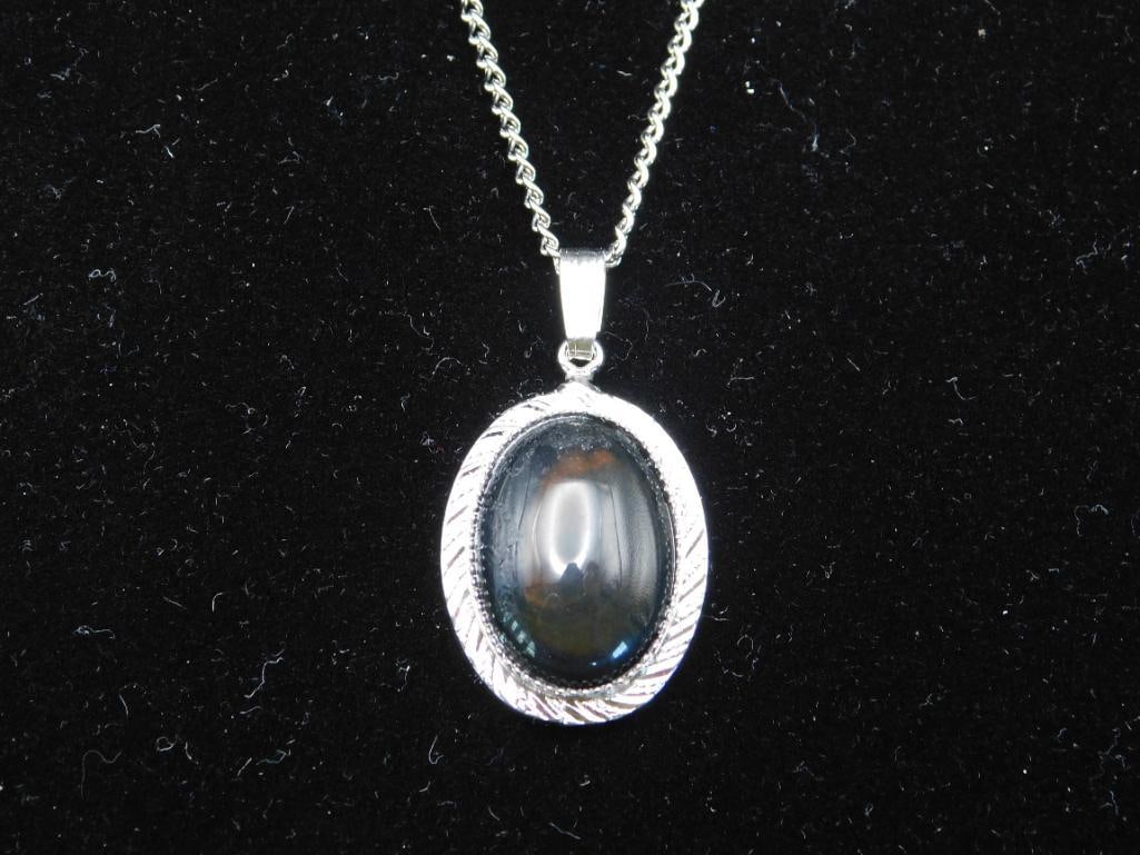 HEMATITE PENDANT NECKLACE ROCK STONE LAPIDARY SPECIMEN: HEMATITE PENDANT NECKLACE ROCK STONE LAPIDARY SPECIMEN