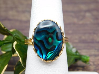 ABALONE STONE RING ROCK STONE LAPIDARY SPECIMEN