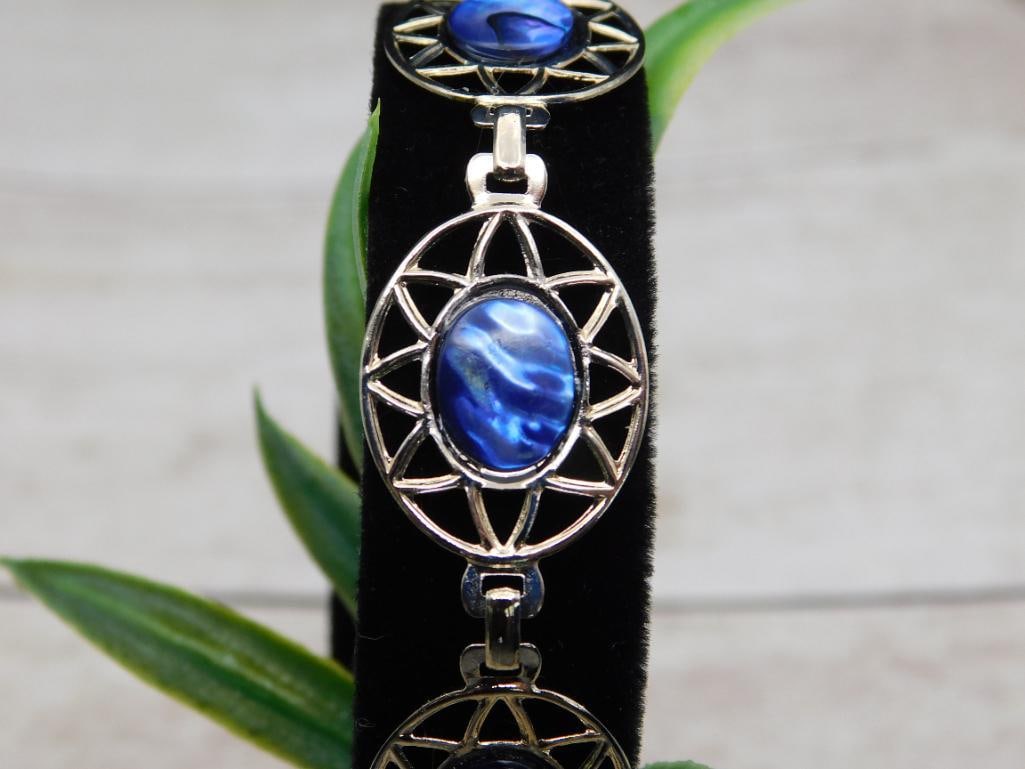 ABALONE STONE BRACELET ROCK STONE LAPIDARY SPECIMEN: ABALONE STONE BRACELET ROCK STONE LAPIDARY SPECIMEN