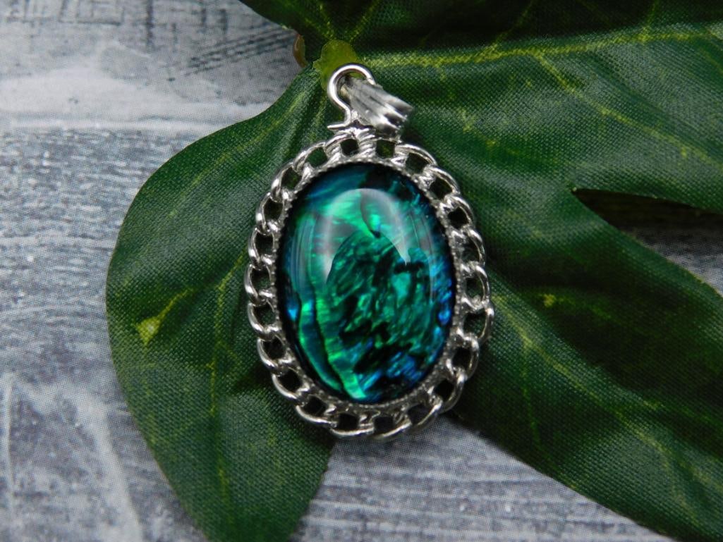 ABALONE STONE PENDANT ROCK STONE LAPIDARY SPECIMEN: ABALONE STONE PENDANT ROCK STONE LAPIDARY SPECIMEN