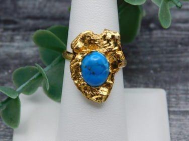 TURQUOISE RING ROCK STONE LAPIDARY SPECIMEN