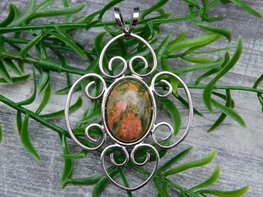 UNAKITE PENDANT ROCK STONE LAPIDARY SPECIMEN