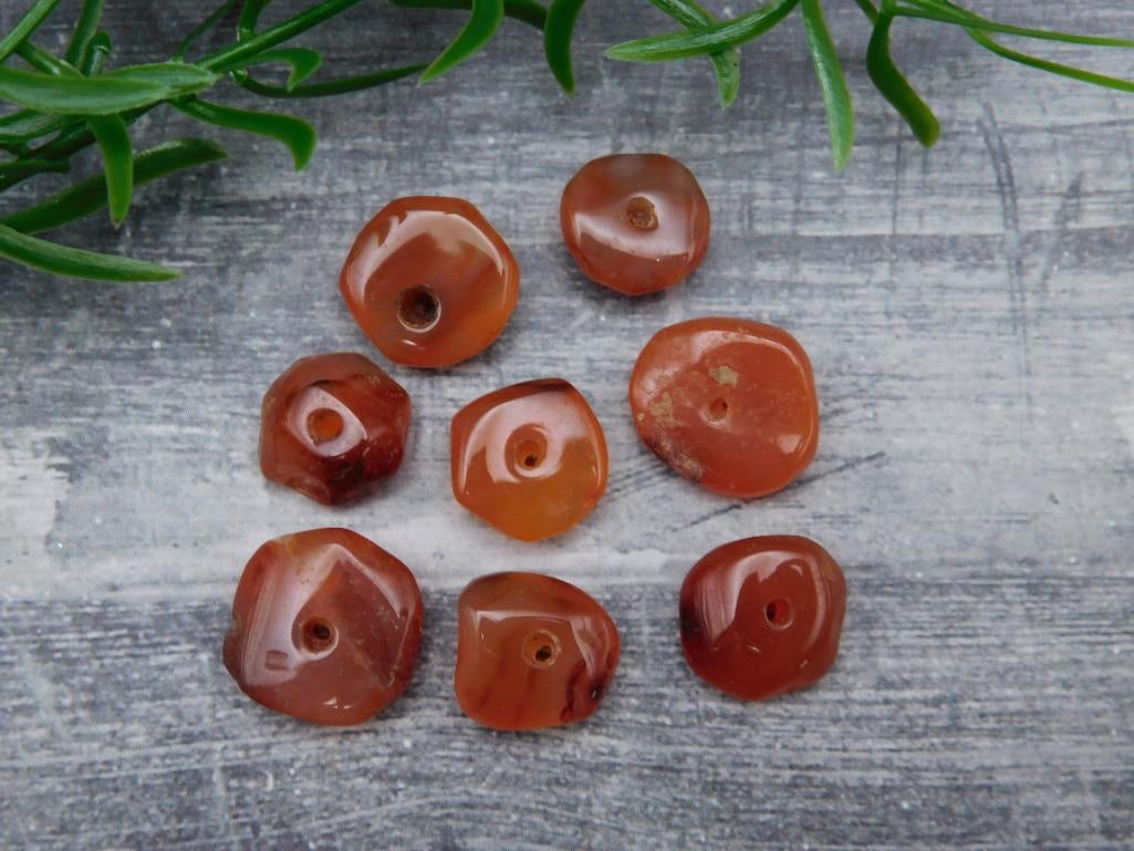 CARNELIAN BEADS ROCK STONE LAPIDARY SPECIMEN: CARNELIAN BEADS ROCK STONE LAPIDARY SPECIMEN