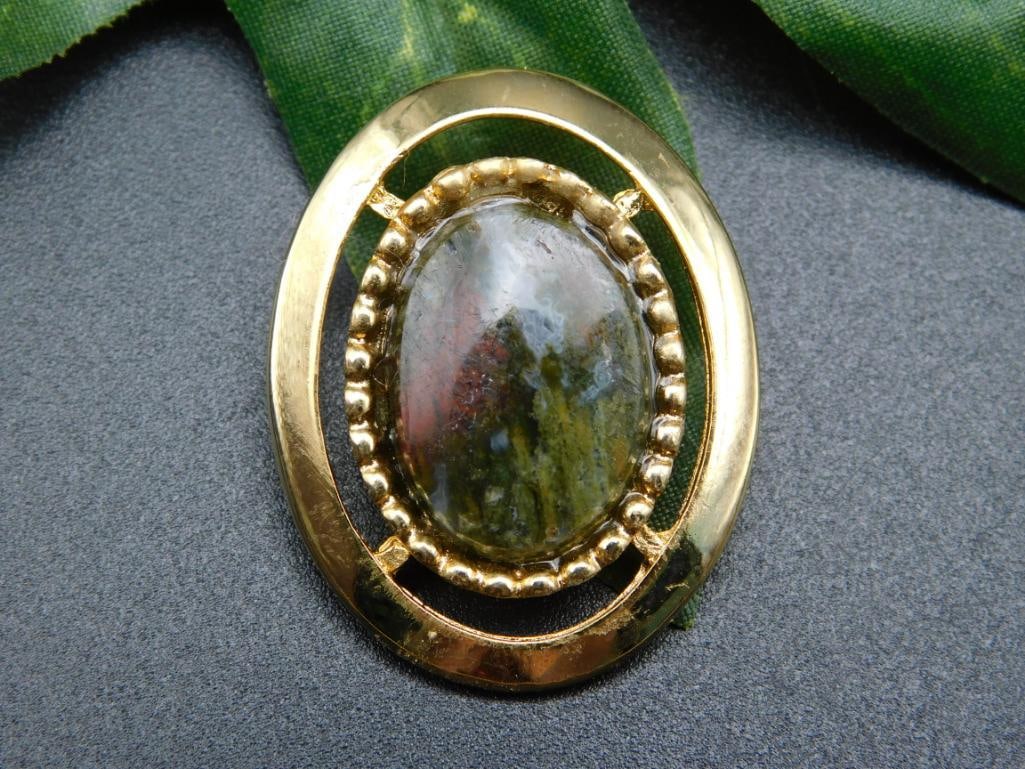 GENUINE STONE PENDANT ROCK STONE LAPIDARY SPECIMEN: GENUINE STONE PENDANT ROCK STONE LAPIDARY SPECIMEN