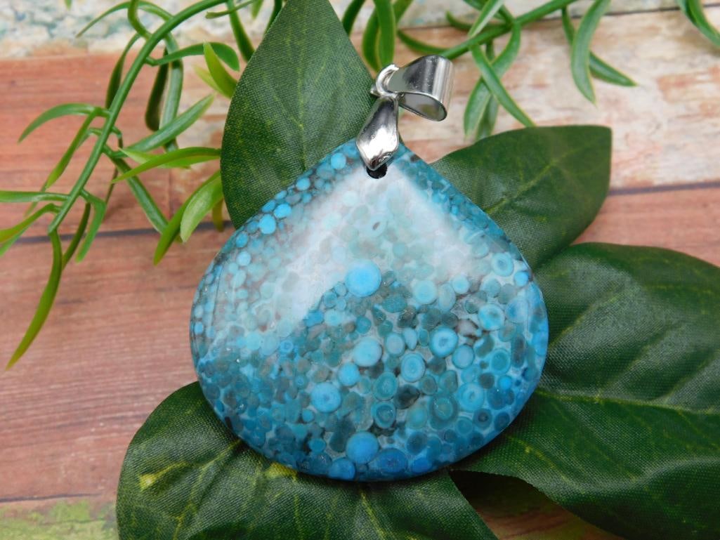 GENUINE STONE PENDANT ROCK STONE LAPIDARY SPECIMEN: GENUINE STONE PENDANT ROCK STONE LAPIDARY SPECIMEN