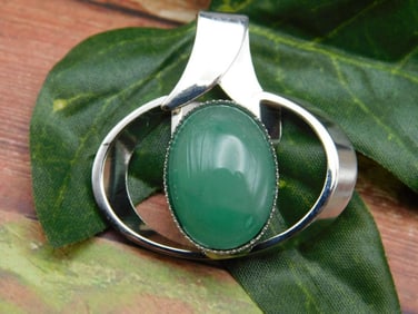 AVENTURINE PENDANT ROCK STONE LAPIDARY SPECIMEN