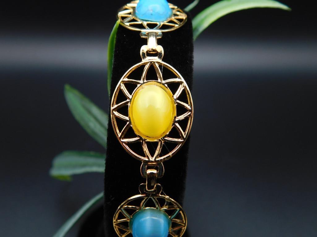 MIXED STONE BRACELET ROCK STONE LAPIDARY SPECIMEN: MIXED STONE BRACELET ROCK STONE LAPIDARY SPECIMEN