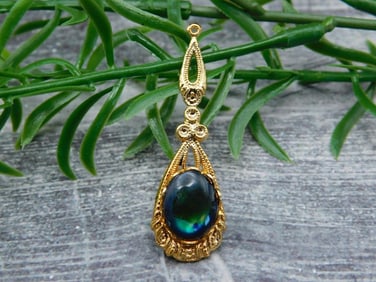 ABALONE STONE PENDANT ROCK STONE LAPIDARY SPECIMEN