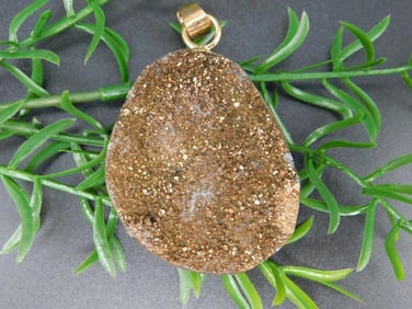 TITANIUM AMETHYST PENDANT ROCK STONE LAPIDARY SPECIMEN