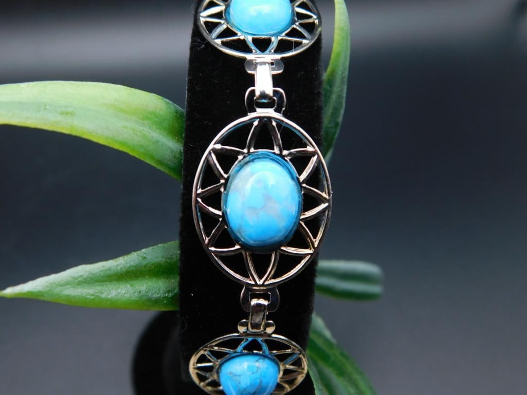 TURQUOISE BRACELET ROCK STONE LAPIDARY SPECIMEN: TURQUOISE BRACELET ROCK STONE LAPIDARY SPECIMEN