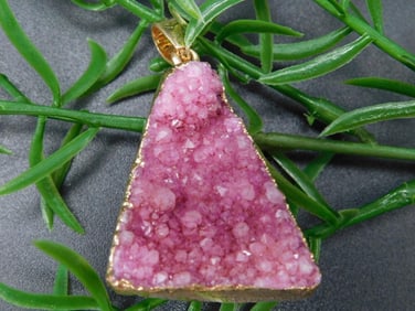 DRUZY QUARTZ PENDANT ROCK STONE LAPIDARY SPECIMEN