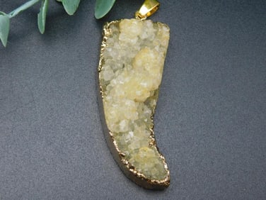 DRUZY QUARTZ PENDANT ROCK STONE LAPIDARY SPECIMEN