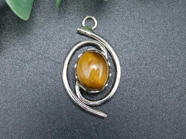 TIGERS EYE PENDANT ROCK STONE LAPIDARY SPECIMEN