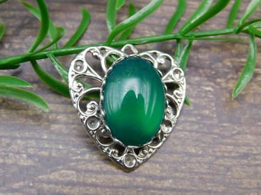 AVENTURINE HEART PENDANT ROCK STONE LAPIDARY SPECIMEN